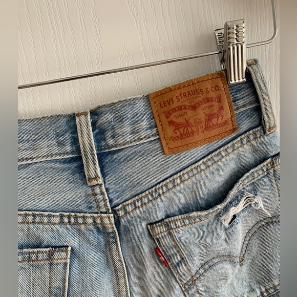 Levi Jeans - Picture 5 of 6